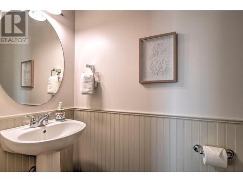 3780 Schubert Road Unit# 237, Armstrong, BC - Indoor Photo Showing Bathroom