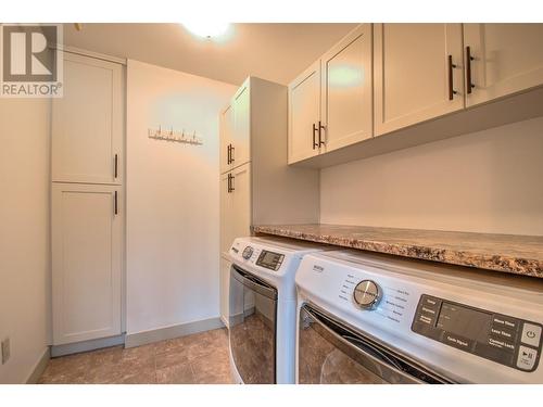 3780 Schubert Road Unit# 237, Armstrong, BC - Indoor Photo Showing Laundry Room