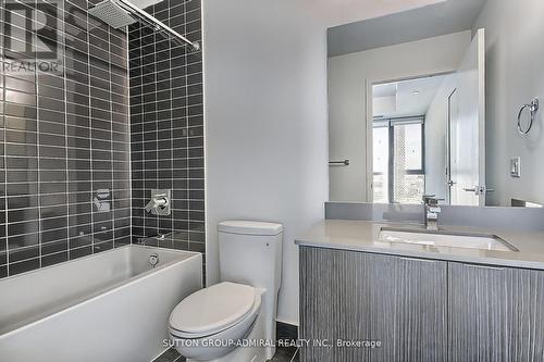 1206 - 2916 Highway 7 Road, Vaughan, ON - Indoor Photo Showing Bathroom