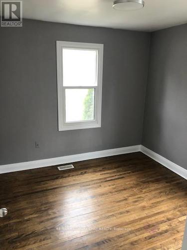 45 Campbell Ave, Barrie, ON - Indoor Photo Showing Other Room