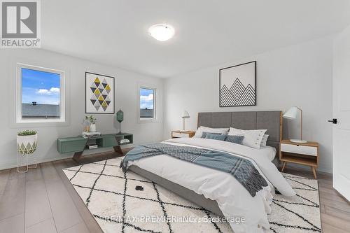 10 Fairlane Avenue, Barrie, ON - Indoor Photo Showing Bedroom