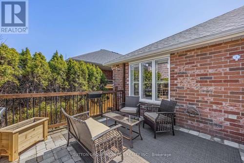 4 Falcon Cres, Barrie, ON - Outdoor With Deck Patio Veranda With Exterior