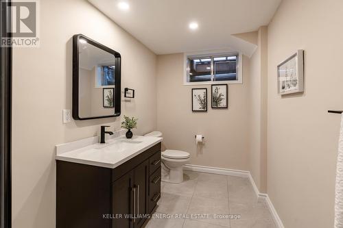 7 Wordsworth Pl, Kitchener, ON - Indoor Photo Showing Bathroom