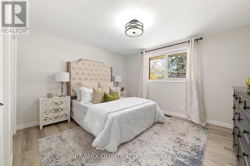 12 Sandy Hook Road, Quinte West, ON - Indoor Photo Showing Bedroom