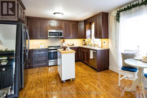 29 Kawartha Drive, Kawartha Lakes, ON - Indoor Photo Showing Kitchen With Stainless Steel Kitchen
