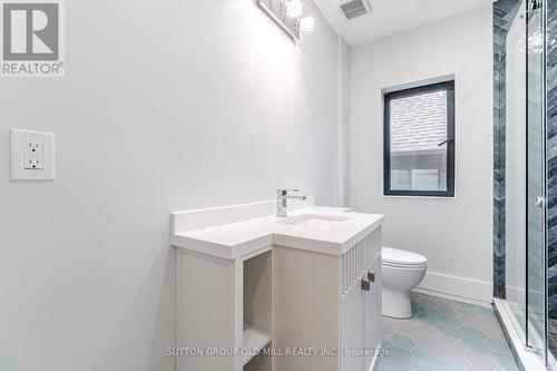 324 Riverside Drive, Toronto, ON - Indoor Photo Showing Bathroom
