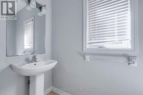 42 Palace Street, Thorold, ON - Indoor Photo Showing Bathroom