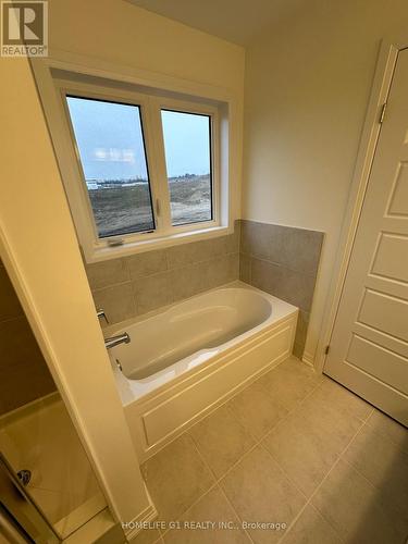 82 Hitchman St, Brant, ON - Indoor Photo Showing Bathroom