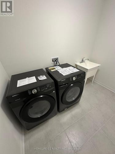 82 Hitchman Street, Brant, ON - Indoor Photo Showing Laundry Room