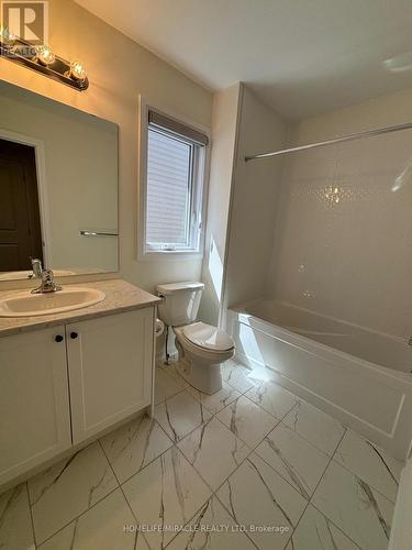 124 Gildersleeve Boulevard, Loyalist, ON - Indoor Photo Showing Bathroom