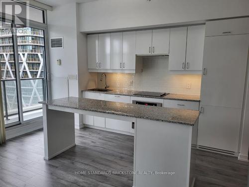 #3306 -426 University Ave, Toronto, ON - Indoor Photo Showing Kitchen