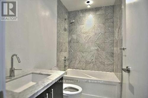 #931 -39 Queens Quay E, Toronto, ON - Indoor Photo Showing Bathroom