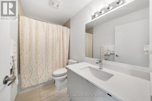 #705 -630 Greenwood Ave, Toronto, ON - Indoor Photo Showing Bathroom
