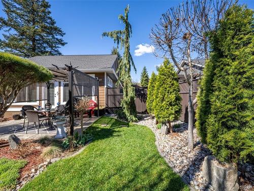 4-2525 Jarvis Street, Armstrong, BC - Outdoor With Deck Patio Veranda
