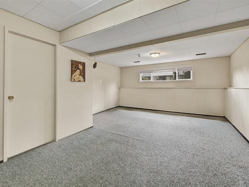 731 Walrod Street, Kelowna, BC - Indoor Photo Showing Other Room