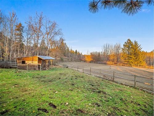 4246 Frederick Road, Armstrong, BC - Outdoor