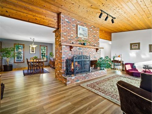 4250 Frederick Road, Armstrong, BC - Indoor Photo Showing Living Room With Fireplace