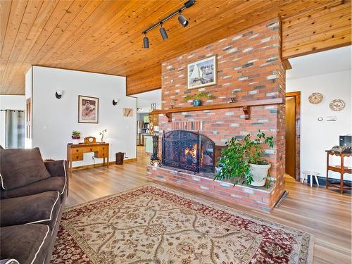 4250 Frederick Road, Armstrong, BC - Indoor Photo Showing Living Room With Fireplace