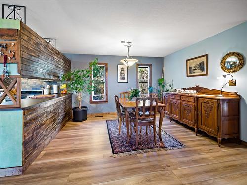 4250 Frederick Road, Armstrong, BC - Indoor Photo Showing Dining Room