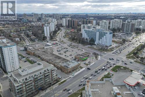 #908 -91 Townsgate Dr N, Vaughan, ON - Outdoor With View