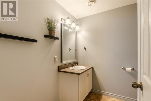 6 Morning Star Street, Petawawa, ON - Indoor Photo Showing Bathroom