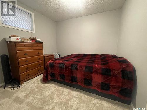 735 Jasper Street, Maple Creek, SK - Indoor Photo Showing Bedroom