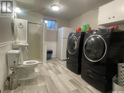 735 Jasper Street, Maple Creek, SK - Indoor Photo Showing Laundry Room