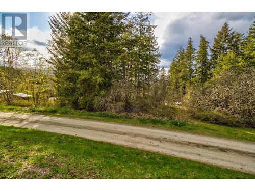 2221 Lakeview Drive, Blind Bay, BC 