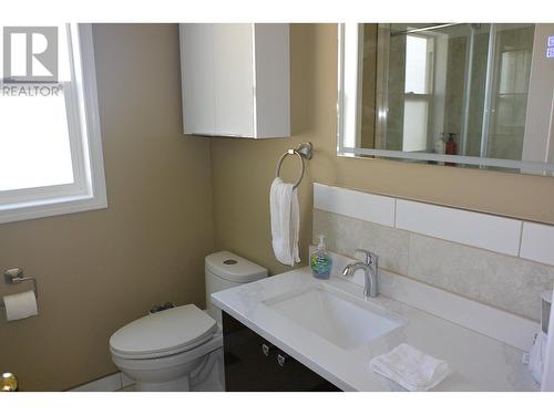 255 Redden Road, Quesnel, BC - Indoor Photo Showing Bathroom