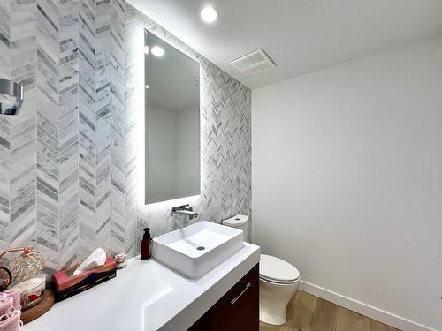1104 1439 George Street, White Rock, BC - Indoor Photo Showing Bathroom
