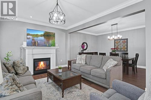 88 Faris Street, Bradford West Gwillimbury, ON - Indoor Photo Showing Living Room With Fireplace