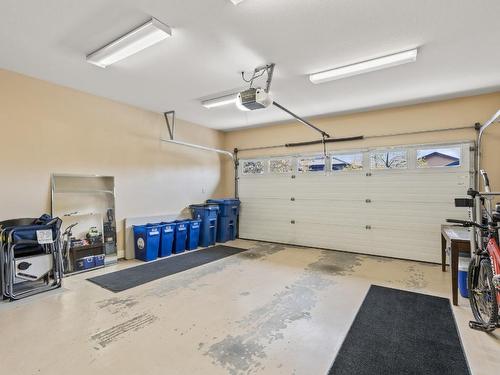 2311 Pine Vista Place, West Kelowna, BC - Indoor Photo Showing Garage
