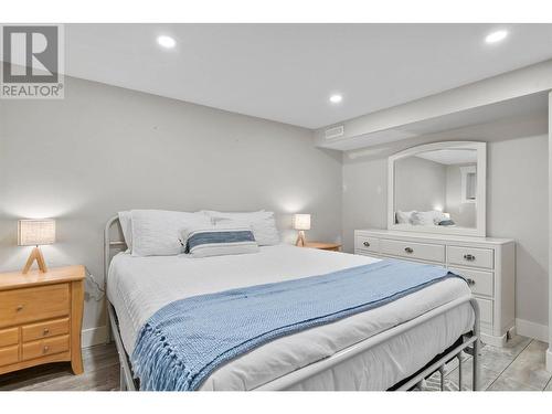 845 Richter Street, Kelowna, BC - Indoor Photo Showing Bedroom