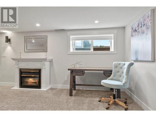 845 Richter Street, Kelowna, BC - Indoor With Fireplace