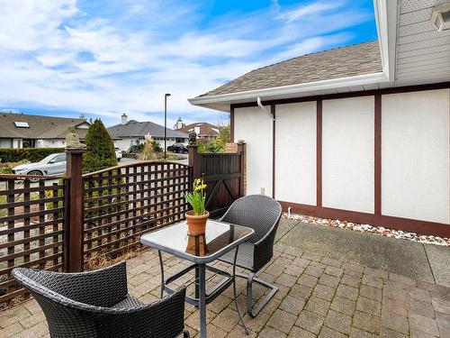 606 Pine Ridge Dr, Cobble Hill, BC - Outdoor With Deck Patio Veranda With Exterior