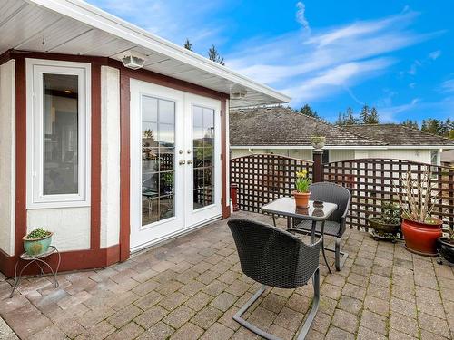 606 Pine Ridge Dr, Cobble Hill, BC - Outdoor With Deck Patio Veranda With Exterior