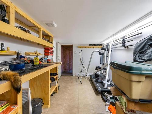 2051 Ingot Dr, Cobble Hill, BC - Indoor Photo Showing Gym Room