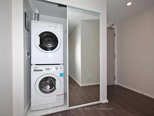 1508-68 Shuter St, Toronto, ON - Indoor Photo Showing Laundry Room