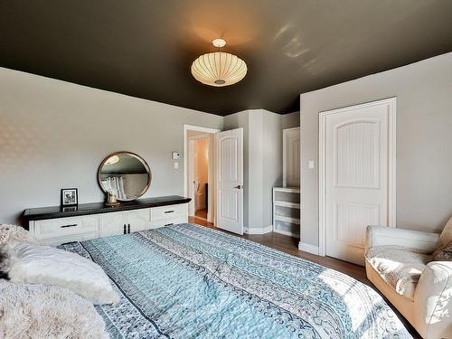 Master bedroom - 25 Rue Clermont, Saint-Lin/Laurentides, QC - Indoor Photo Showing Bedroom