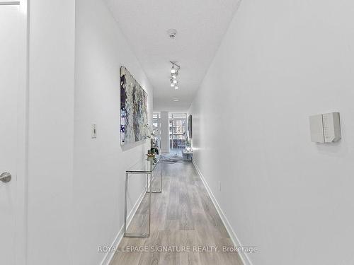 917-4K Spadina Ave, Toronto, ON - Indoor Photo Showing Other Room