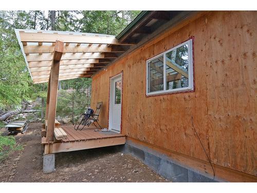8907 Martens Road, Slocan, BC - Outdoor With Exterior