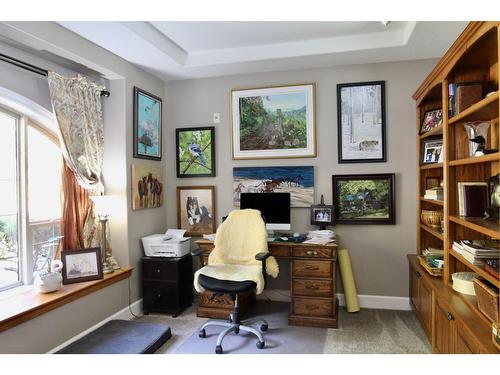 1111 Fox Tree Road, Lister, BC - Indoor Photo Showing Office