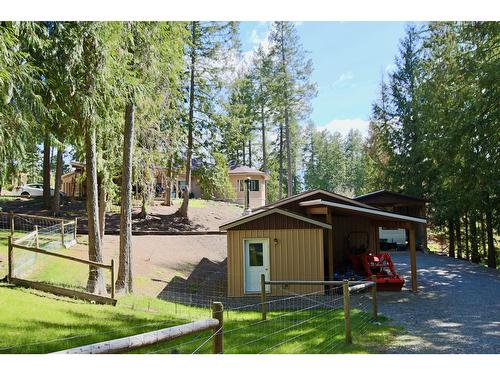 1111 Fox Tree Road, Lister, BC - Outdoor