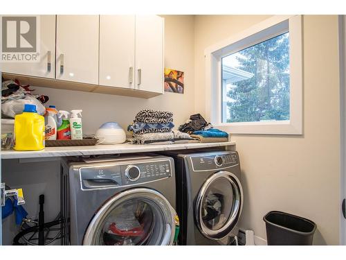 136 Mugford Road, Kelowna, BC - Indoor Photo Showing Laundry Room
