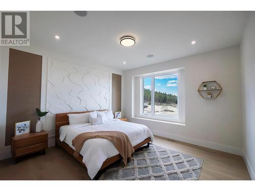718 Carnoustie Drive, Kelowna, BC - Indoor Photo Showing Bedroom