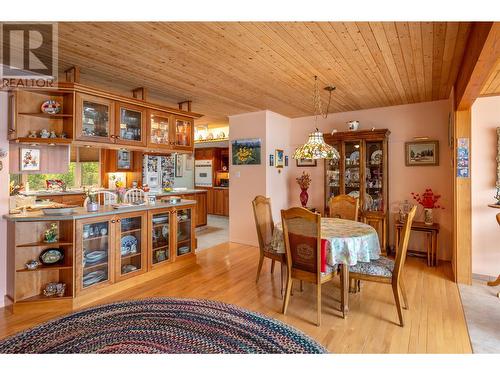 115 Cedar Avenue, Kaleden, BC - Indoor Photo Showing Dining Room