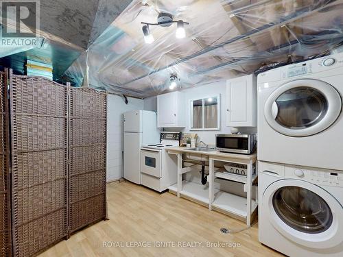 1257 Keewatin Blvd, Peterborough, ON - Indoor Photo Showing Laundry Room