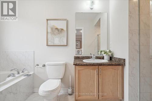 47 Humphrey St, Hamilton, ON - Indoor Photo Showing Bathroom