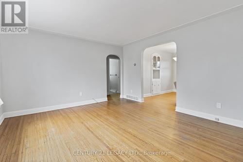 3 Lincoln Ave, St. Catharines, ON - Indoor Photo Showing Other Room