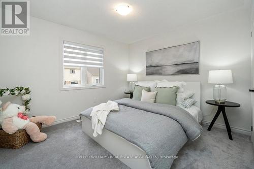 31 Dass Drive W, Centre Wellington, ON - Indoor Photo Showing Bedroom